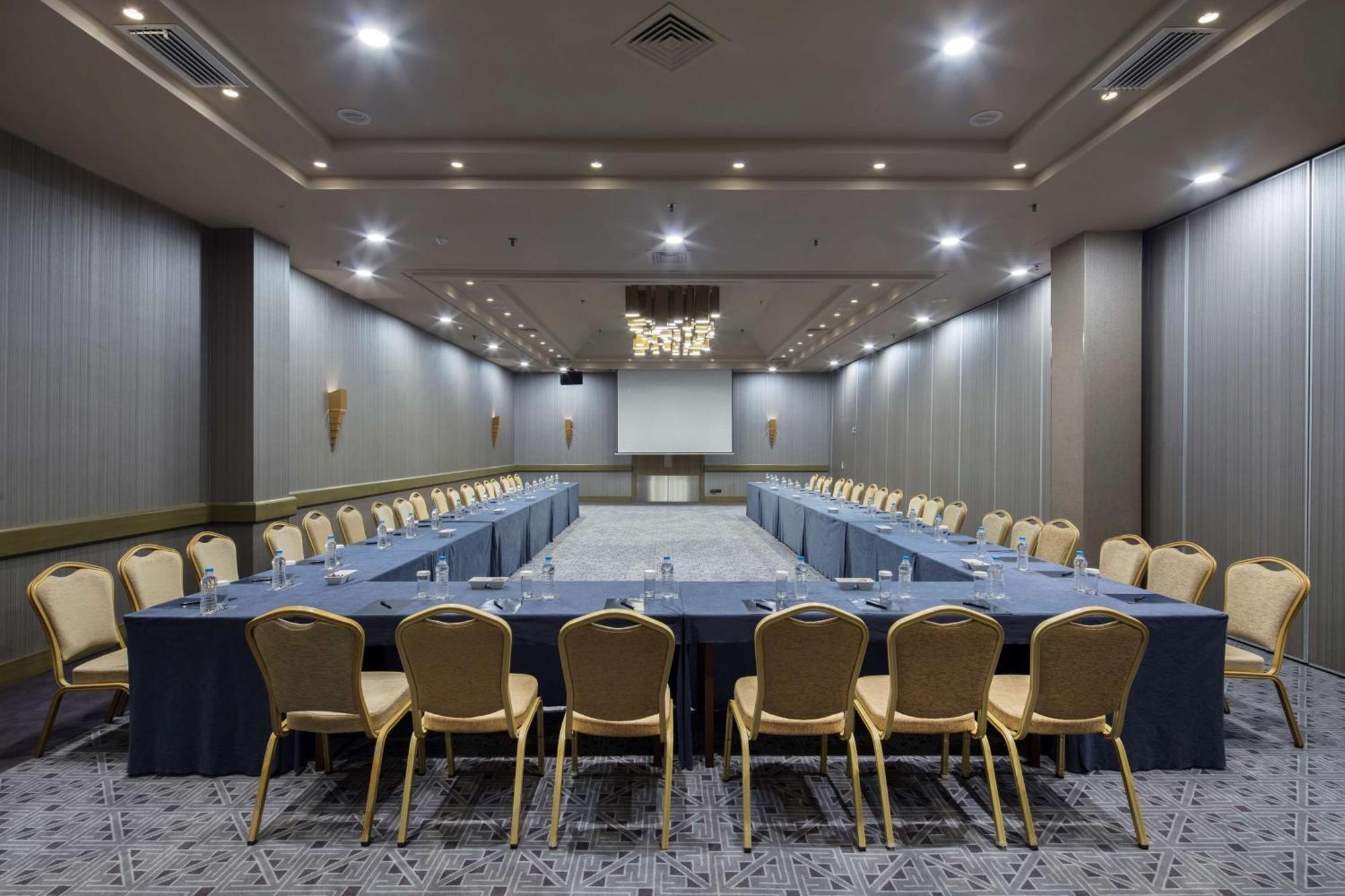 Mersin Hiltonsa מראה חיצוני תמונה