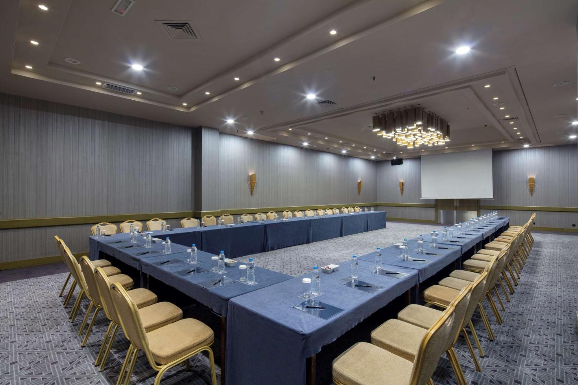 Mersin Hiltonsa מראה חיצוני תמונה