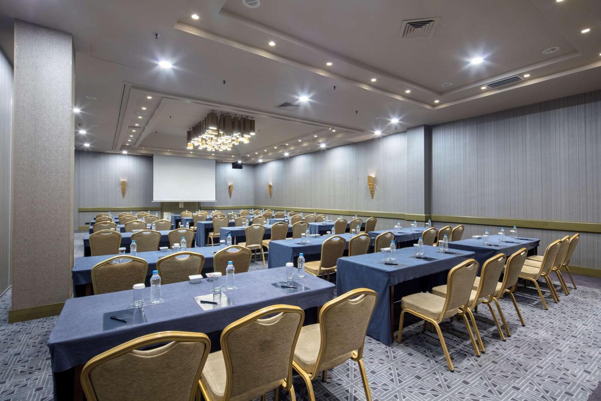 Mersin Hiltonsa מראה חיצוני תמונה