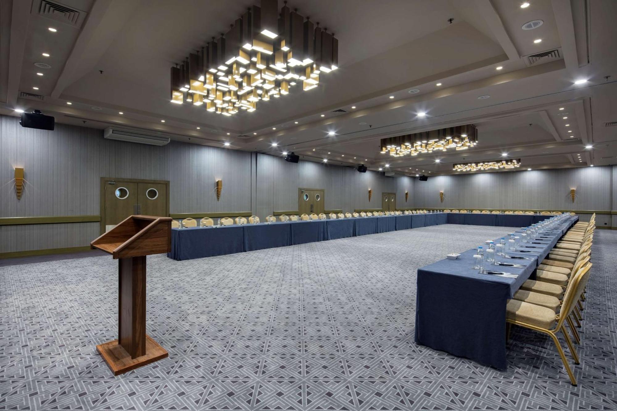 Mersin Hiltonsa מראה חיצוני תמונה